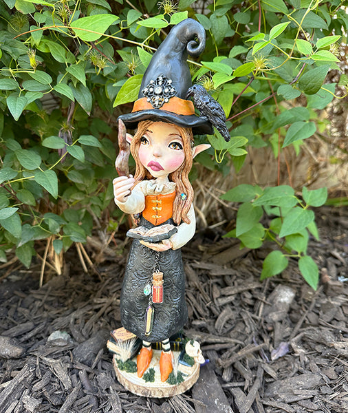 Ophelia Magical Witch – Michele Lynch